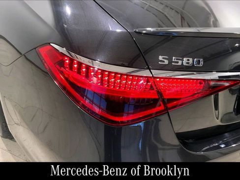 Used 2023 Mercedes-Benz S 580 4MATIC Sedan image 31