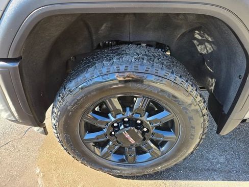 Used 2025 GMC Sierra 2500 AT4 w/ AT4 Premium Plus Package image 21