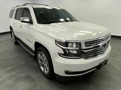 Used 2020 Chevrolet Suburban Premier image 8