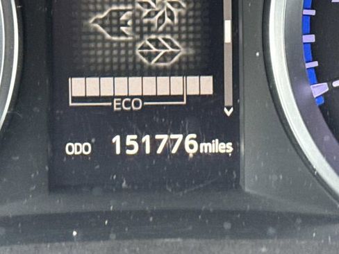 Used 2019 Toyota Highlander LE image 28