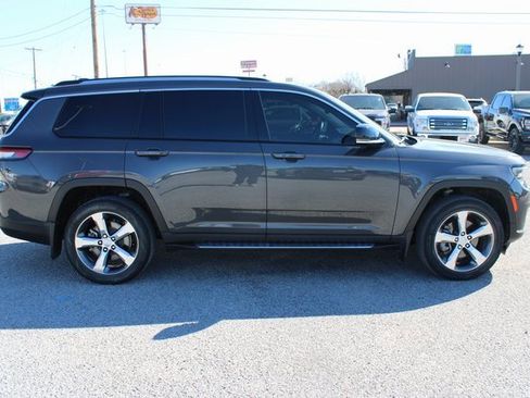 Used 2021 Jeep Grand Cherokee L Limited w/ MOPAR Finishing Package image 4