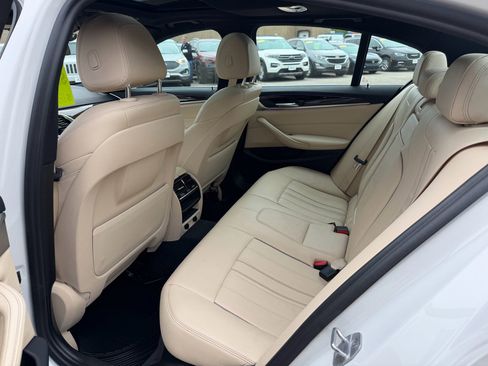 Used 2018 BMW 530e xDrive AWD/4WD image 8