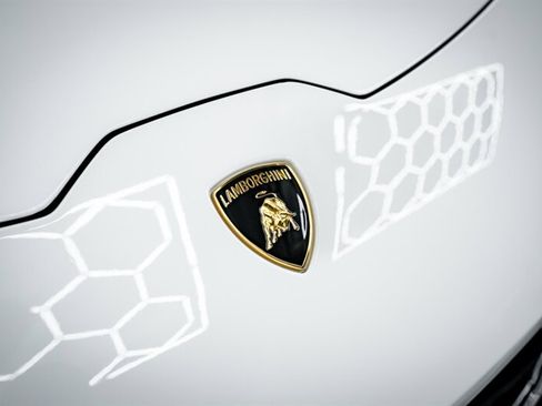 Used 2016 Lamborghini Huracan LP 610-4 image 11