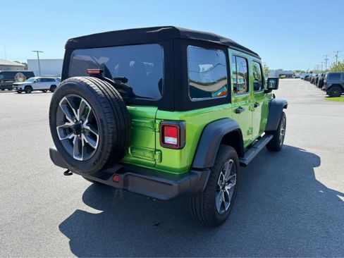 Used 2025 Jeep Wrangler Sport S image 11