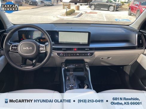 Used 2025 Kia Sorento S AWD/4WD image 3