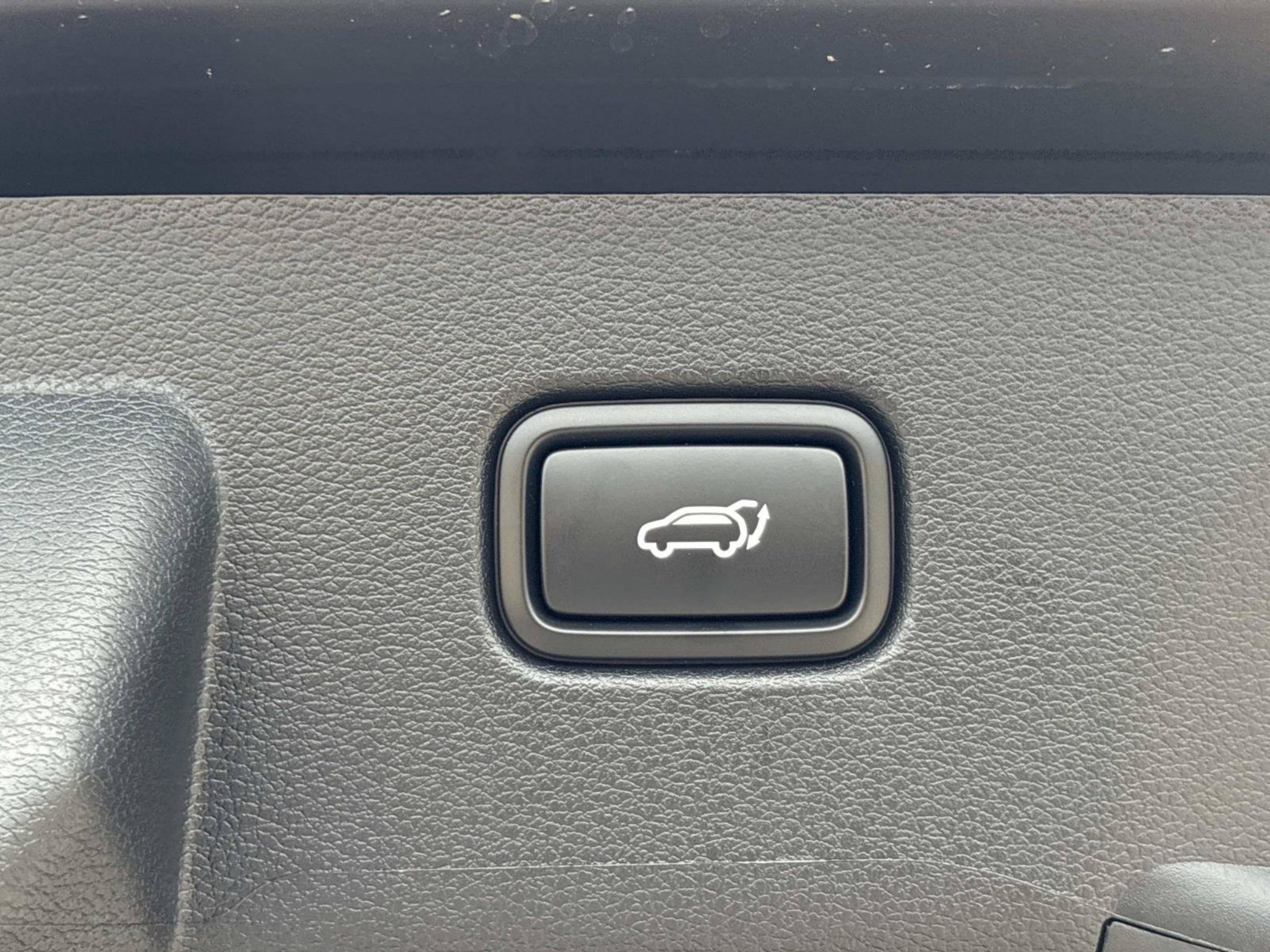 New 2027 Kia Sportage SX FWD image 10