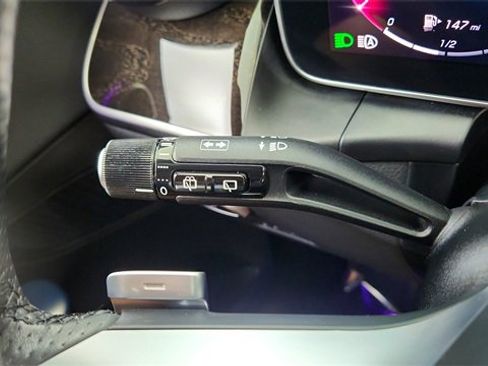 Used 2024 Mercedes-Benz GLC 300 GLC 300 w/ AMG Line image 40