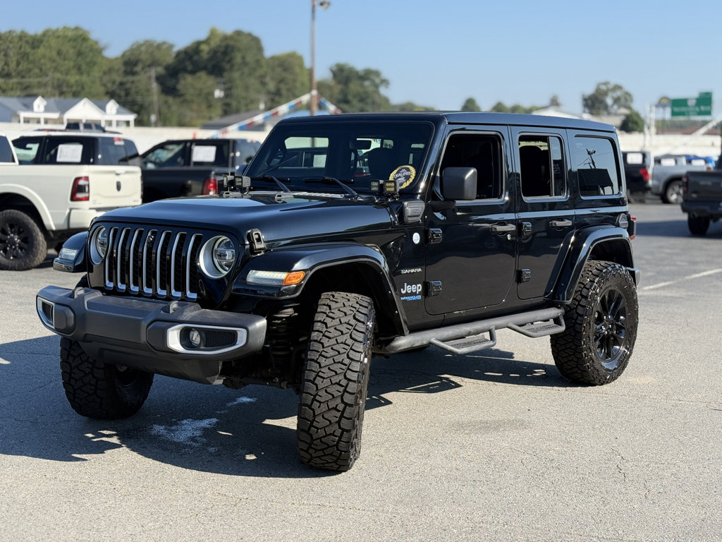 Used 2021 Jeep Wrangler Unlimited Sahara w/ Cold Weather Group AWD/4WD image 3