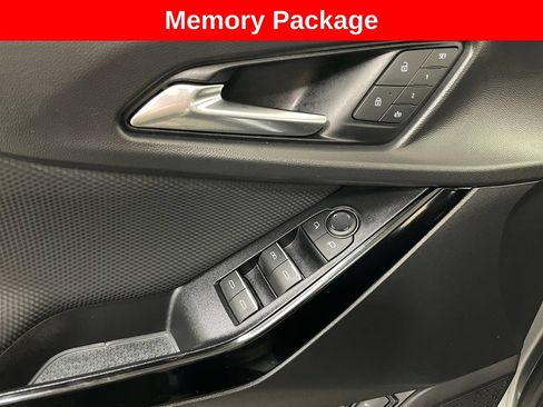 Certified 2025 Chevrolet Equinox RS w/ Safety and Technology Package FWD image 9