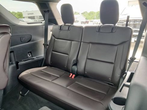 Used 2025 Ford Explorer Platinum w/ LUX Leather Package AWD/4WD image 14