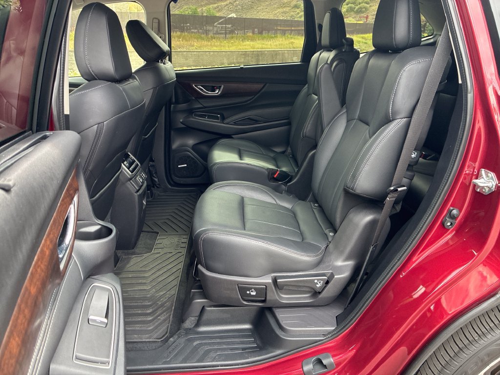 Used 2025 Subaru Ascent Touring w/ Popular Package #2 AWD/4WD image 25