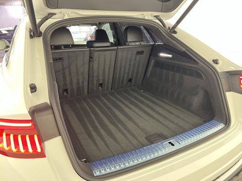 Used 2022 Audi SQ8 Prestige image 26