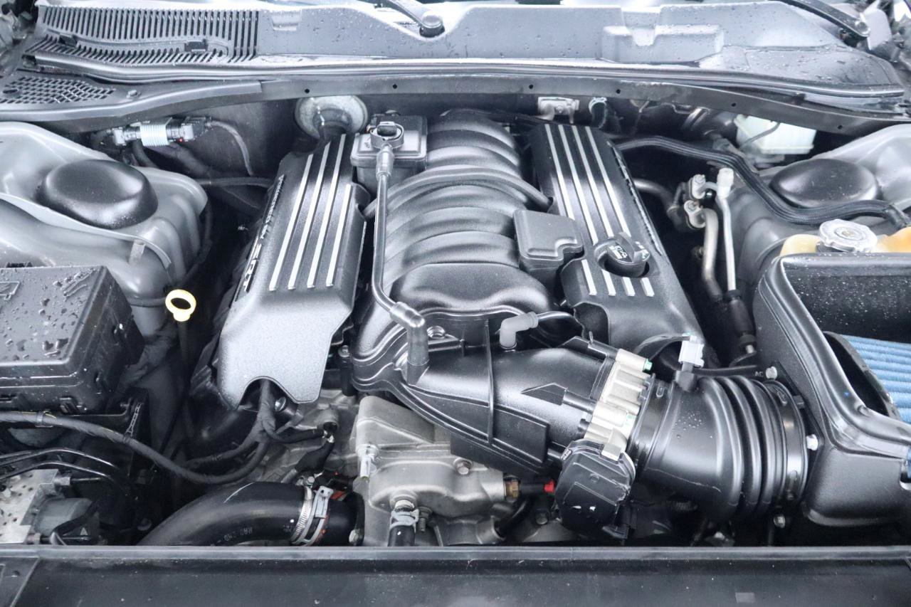 Used 2018 Dodge Challenger R/T Scat Pack w/ Dynamics Package RWD image 37