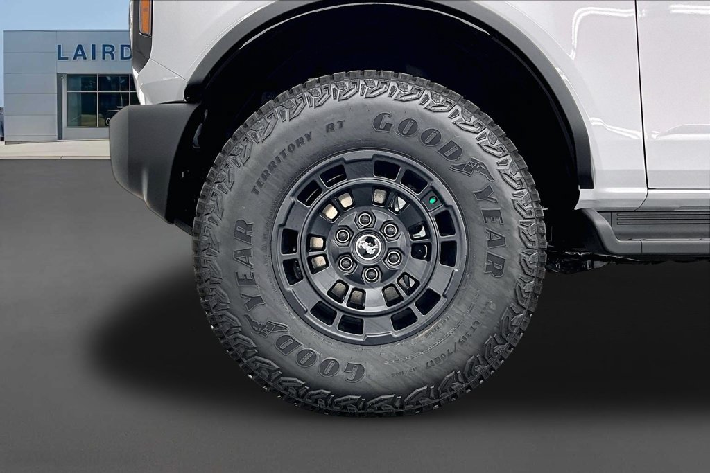 New 2026 Ford Bronco Outer Banks AWD/4WD image 13