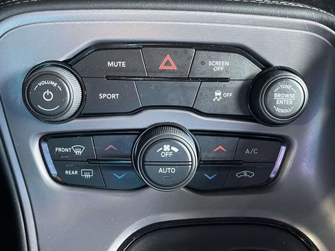 Used 2023 Dodge Challenger SXT w/ Blacktop Package image 21