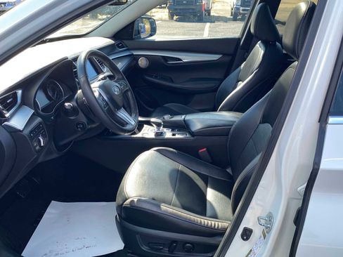 Used 2021 INFINITI QX50 Sensory w/ Cargo Package image 10