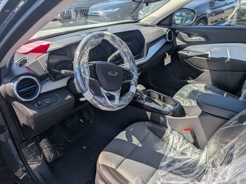 New 2026 Chevrolet Trax LT w/ Driver Confidence Package FWD image 12