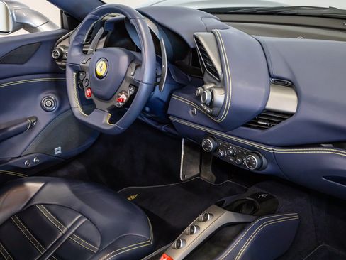Used 2018 Ferrari 488 Spider RWD image 39