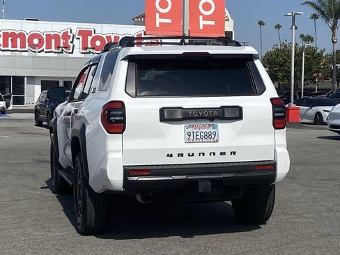 Certified 2025 Toyota 4Runner TRD Off-Road Premium AWD/4WD image 42
