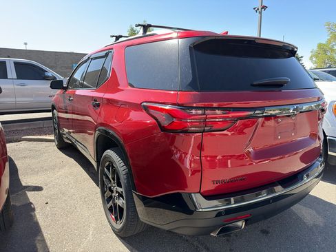 Used 2022 Chevrolet Traverse Premier w/ Redline Edition AWD/4WD image 5