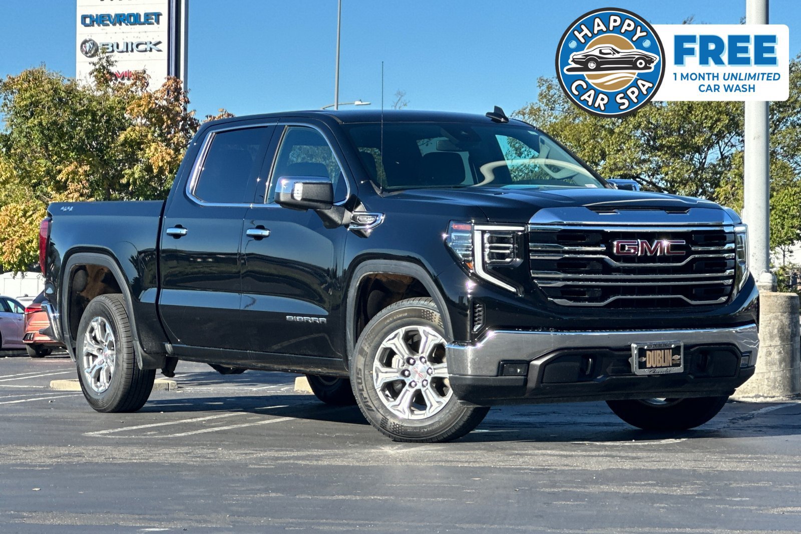 Used 2025 GMC Sierra 1500 SLT AWD/4WD image 1