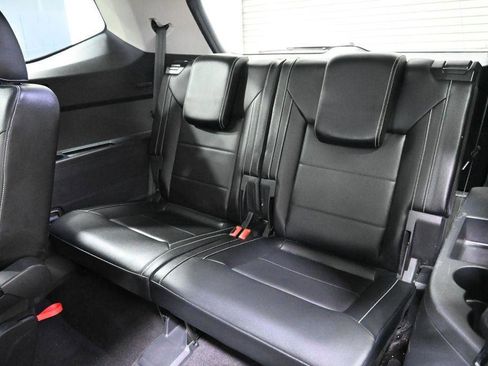 Used 2022 Volkswagen Atlas SEL R-Line AWD/4WD image 16