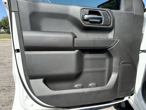 New 2025 Chevrolet Silverado 1500 Custom image 20