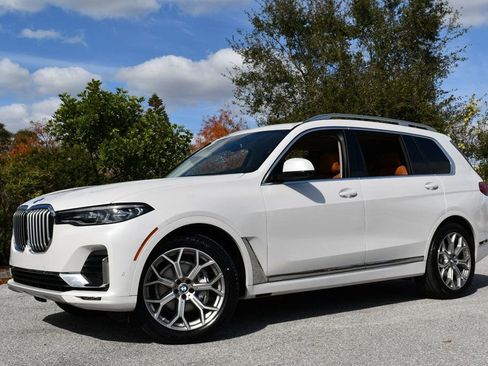 Used 2021 BMW X7 xDrive40i w/ Premium Package 2 image 25
