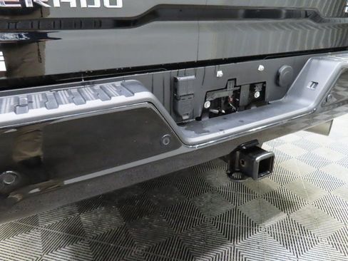 Used 2023 Chevrolet Silverado 3500 High Country w/ Z71 Off-Road Package image 51