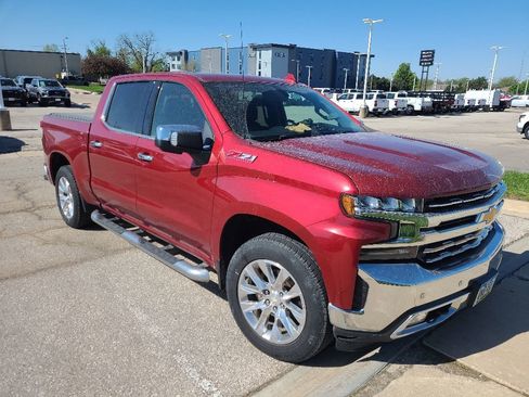 Used 2019 Chevrolet Silverado 1500 LTZ w/ LTZ Plus Package AWD/4WD image 7