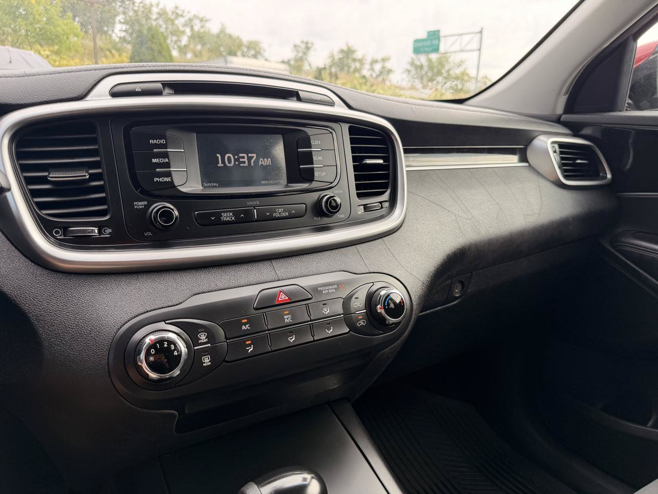 Used 2016 Kia Sorento LX FWD image 19