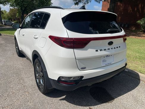 Used 2022 Kia Sportage Nightfall Edition w/ Nightfall Fwd Premium Package image 3