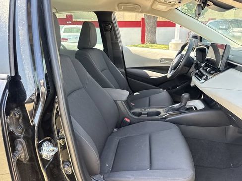 Used 2024 Toyota Corolla LE FWD image 28