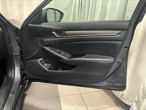 Used 2021 Honda Accord LX image 12