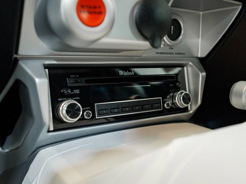 Used 2006 Ford GT image 78