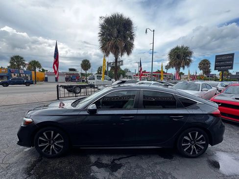 Used 2024 Honda Civic EX-L image 5