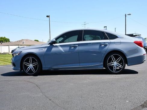 Used 2021 Honda Accord Touring image 4