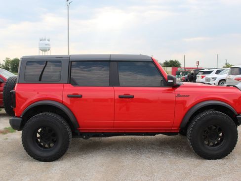 Used 2023 Ford Bronco Wildtrak AWD/4WD image 7