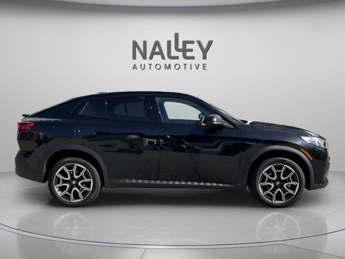 Certified 2025 BMW X2 xDrive28i image 5