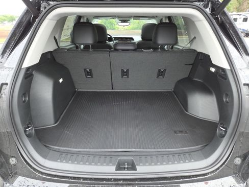 New 2026 GMC Terrain Denali w/ LPO, Floor Liner Package AWD/4WD image 21