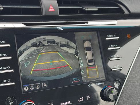 Used 2018 Toyota Camry XSE image 23