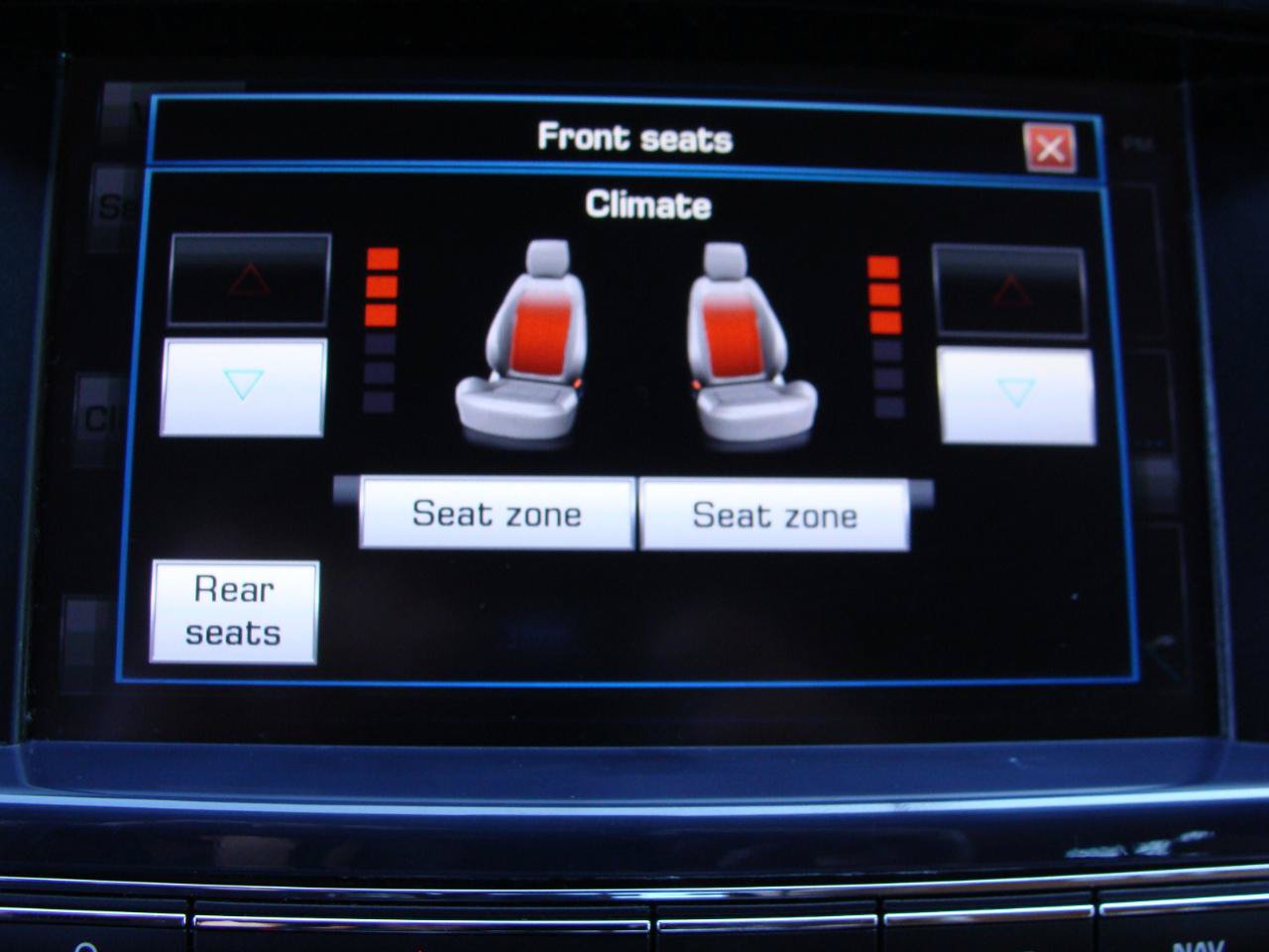 Used 2014 Jaguar XJ R RWD image 23