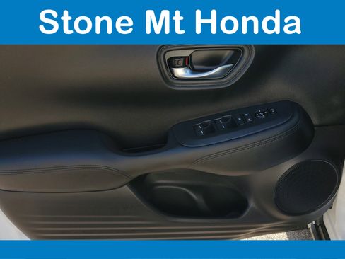 Used 2024 Honda HR-V LX image 19
