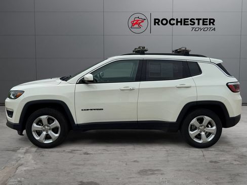 Used 2018 Jeep Compass Latitude w/ Popular Equipment Group AWD/4WD image 2