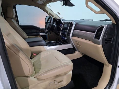 Used 2019 Ford F250 Lariat w/ Lariat Ultimate Package image 24