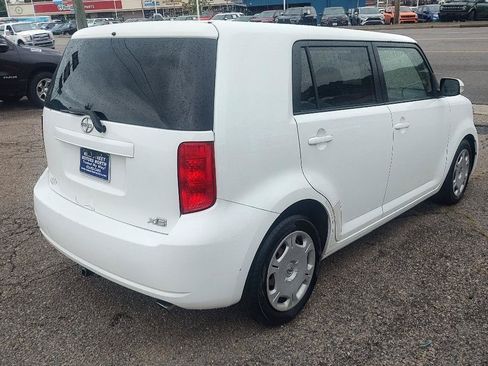 Used 2010 Scion xB FWD image 3