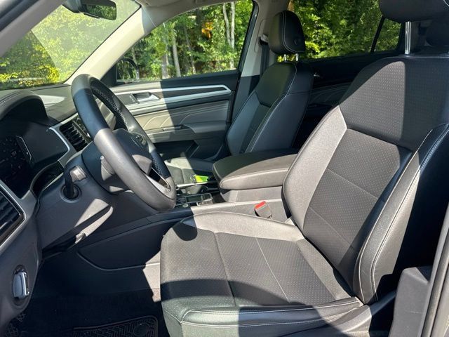 Used 2022 Volkswagen Atlas SE FWD image 12