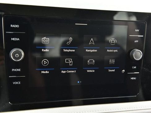 New 2025 Volkswagen Taos SEL image 13