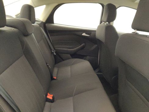 Used 2018 Ford Focus SE image 19