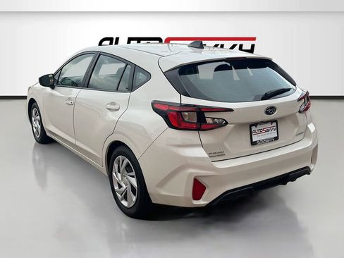 Used 2024 Subaru Impreza 2.0i image 5